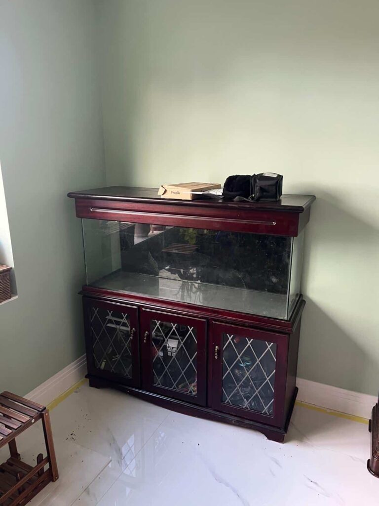 antique glass cabinet removal St Albans AL4 fragile furniture